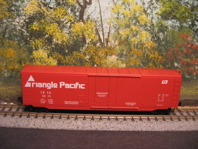 MICRO-TRAINS N SCALE #38130 50' STANDARD BOX CAR W/PLUG DOOR TRIANGLE PACIFIC - Image 1 of 1