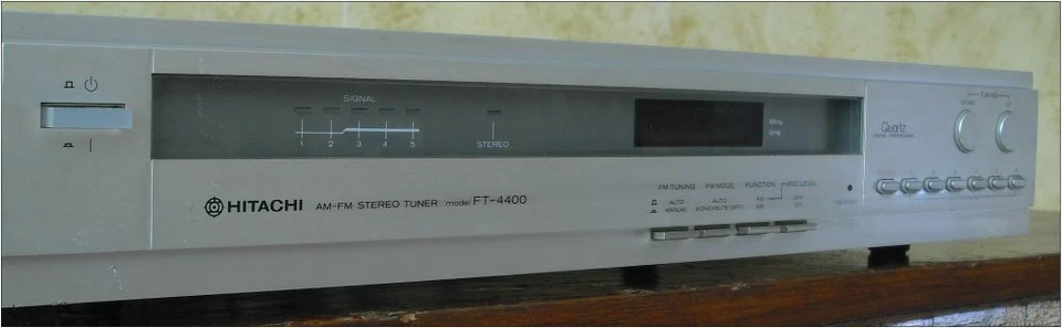 HITACHI  FT-4400 SINTONIZZATORE SUPER  PERFETTO! - Immagine 1 di 1