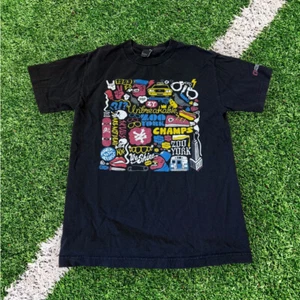 Y2k Vtg Black Zoo York  Shirt Size Small Skater Skate Art Colorful Graphoc Tee - Picture 1 of 6