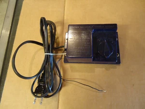 Life-Like Model Railroad Train Hobby Transformer 390-J for HO & N Scale - Picture 1 of 3