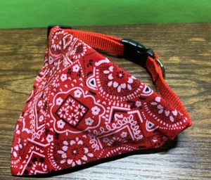 HUNDE BANDANA KRAGEN * verstellbare Schnalle * roter Dreieckstuch * 12,5 - 15,5 Zoll - Bild 1 von 4