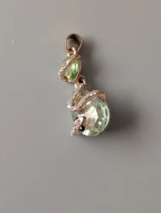 Ciondolo vintage pietra verde diamante a forma di pera color oro lungo 2 cm (Hsh1) - Foto 1 di 7