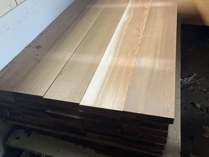 Western Red Cedar DAR Architectural 140x30mm @ $75-90/LM +40mm (Lengths = 1.04m) - Picture 1 of 2