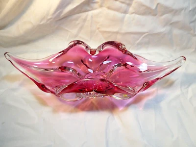 Sklo Union Glass  Bowl Chribska Josef Hospodka  Lips Bowl Jane Mansfield Style - Image 1 of 4