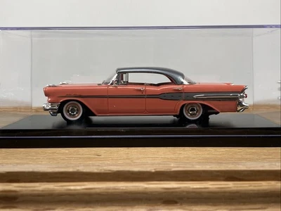 1/43 Goldvarg 系列 1957 庞蒂亚克明星酋长硬顶轿车无盒阅读! — 第 1/4 张图片