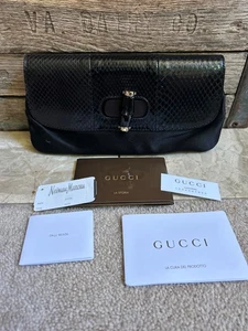 $595 GUCCI Black Python and Satin Bamboo Clutch with cards - Picture 1 of 10