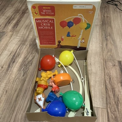 Cuna giratoria musical vintage años 70 Sears Winnie the Pooh móvil caja original Foto 1 de 4