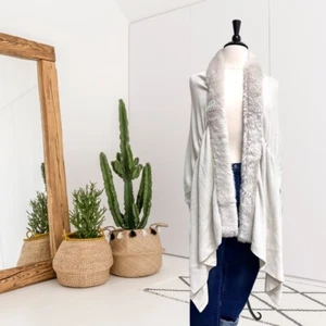 White House Black Market Women’s M/L Fur Trim Knit Shawl Formal Cardigan Beige - Picture 1 of 9