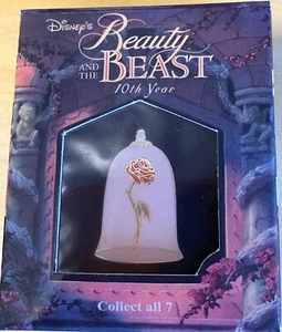 Neu im Karton Disney Enchanted Rose LE Boxed Pin - 10th Anniversary Die Schöne und das Biest - Bild 1 von 4
