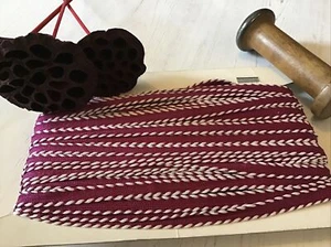 5 Meter Vintage lila/weiß gemusterte Borte. - Bild 1 von 4