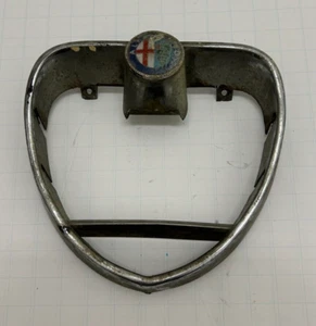 Rejilla de riñón cromada delantera original Alfa Romeo Spider 1750-2000, '70-'82, usada - Imagen 1 de 6