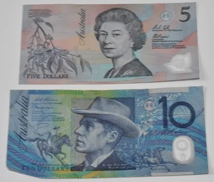 Australia $5 1992 Unc Banknote & 10 Dollars 1998 P52 Circ - Picture 1 of 4