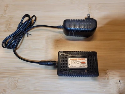 Dynam Balance Charger Li- Polymer 7.2V and 11.1V, With power adapter - Image 1 of 2