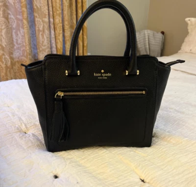 Bolso de Mano Kate Spade New York Allyn Negro - Herrajes Dorados - Asa Superior y Bandolera  Foto 1 de 4