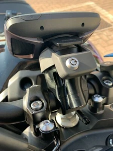 Supporto staffa adattatore manubrio moto per TomTom Rider 40/400/410/450/500/550 - Imagen 1 de 7