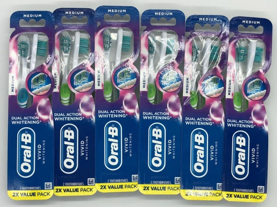 Oral-B 3d White Vivid 35 Medium Manual Toothbrush 2 Count