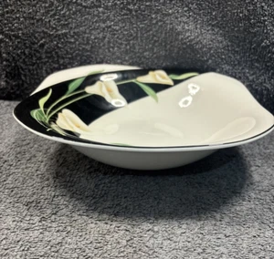 Stunning Sango Quadrille Black Lilies Serving Square Bowl, 9” - Dinner service - Picture 1 of 13