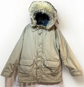 VTG Woolrich Blanket Lined Parka Jacket Men's Size M Winter Coat Coyote Fur Hood - Picture 1 of 18