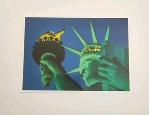 Freiheitsstatue: Ein majestätisches Symbol der Freiheit - Bild 1 von 6