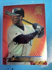 1994 Topps Finest Stadium Club Ken Griffey Jr #5 - Bild 1 von 6