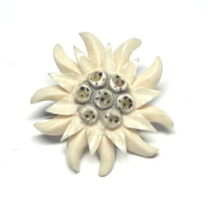 Vintage Carved Cow/Bovine Bone Edelweiss Flower Pin- Painted Stamens - Picture 1 of 4