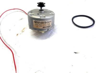 YAMAHA NATURAL SOUND CD PLAYER CDC-502 - MABUCHI MOTOR W/BELT RF--500TB-14415 - Image 1 of 4