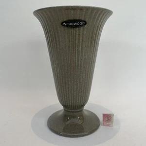 Wedgwood Unusual Speckled Glaze Fluted Trumpet Vase Vintage 60's Home Decor - Picture 1 of 12