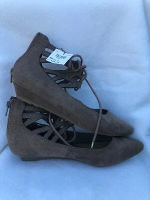 FIONI Womens Suede Lace Up Ankle Zipper Tan Wedge Shoes sz 7 - Image 1 of 4