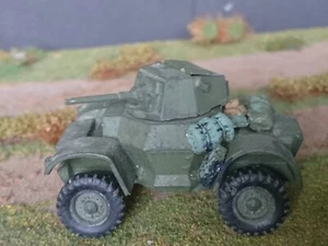 Painted 1/72 Daimler armoured car - Picture 1 of 10