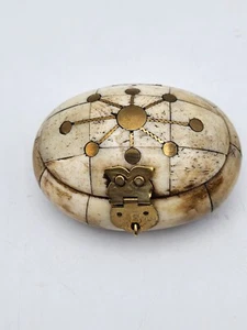 Vintage Water Buffalo Bone Style Oval Trinket Box Brass Details Hinges and Inlay - Picture 1 of 7