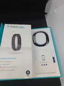 PARTS ONLY Fitbit Alta Fitness Tracker black w/ Charger - Picture 1 of 3