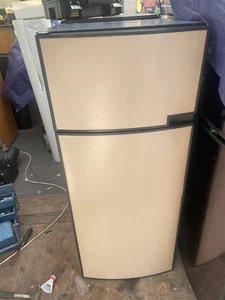 Dometic fridge and Freezer - RMD 8551 - Picture 1 of 13