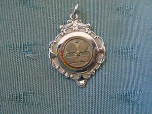 1963 ECC TABLE TENNIS CLUB METAL SUMMER TOURNAMENT  RUNNERS UP MEDAL N BALKWILL - Picture 1 of 3