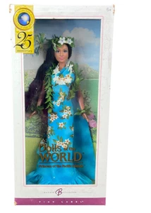 BARBIE DOLLS OF THE WORLD PRINCIPESSA DELLE ISOLE DEL PACIFICO, Etichetta Rosa G8056 RARA - Foto 1 di 4