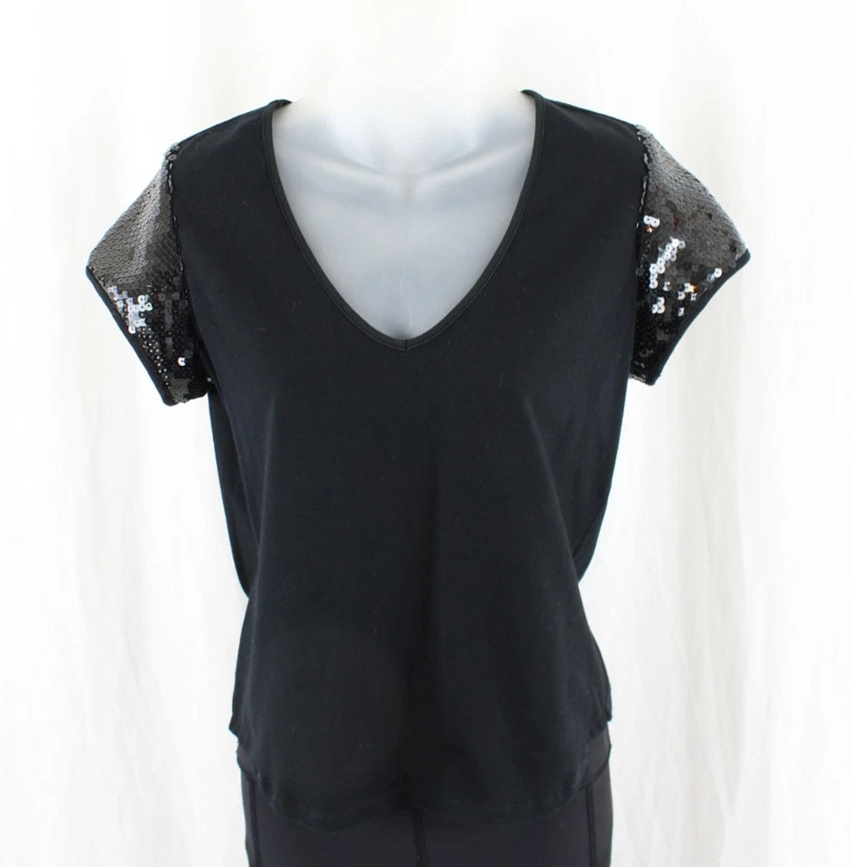Женский черный топ Leggiadro из хлопковой смеси с блестками с коротким рукавом размер большой - Изображение 1 из 4