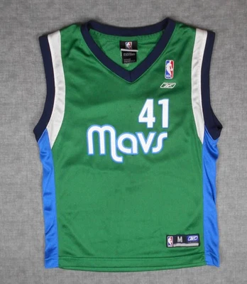 Camiseta deportiva verde mediana Reebok YOUTH (10/12) NBA Dallas Mavericks Dirk Nowitzki #41 Foto 1 de 4