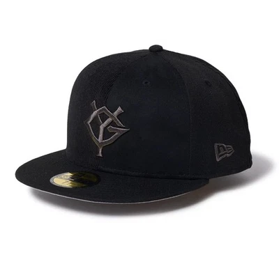 NEW ERA 59Fifty Cap 3 Materials Yomiuri Giants Black 14668187 - Image 1 of 4
