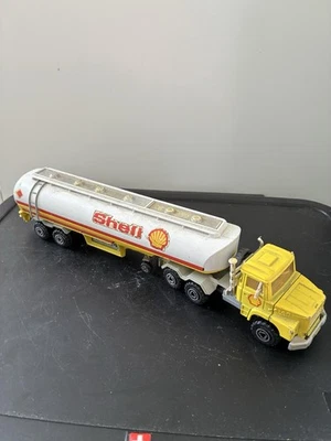 Camion Semi CITERNE SCANIA "SHELL" 1/60 MAJORETTE Occasion Bon état - Photo 1/4