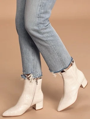 Dolce Vita 白色 Gator 印花踝靴 7 码二手状况完好 — 第 1/4 张图片