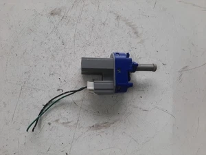  Interruttore luce freno interruttore Mazda 5 DE2467991-78 - Foto 1 di 2
