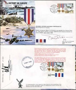 JS45/12FC Victoria en Europa signo por el coronel Patrick Anthony Porteous VC. (G) - Imagen 1 de 1