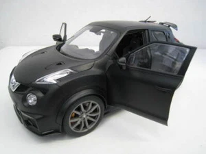 Nissan Juke-R 2.0 in matt schwarz Maßstab 1:18 AUTOart OVP NEU - Picture 1 of 9