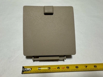 Compartimento cajón caja monedas tablero Toyota Venza 2009-2016 - color marfil Foto 1 de 4