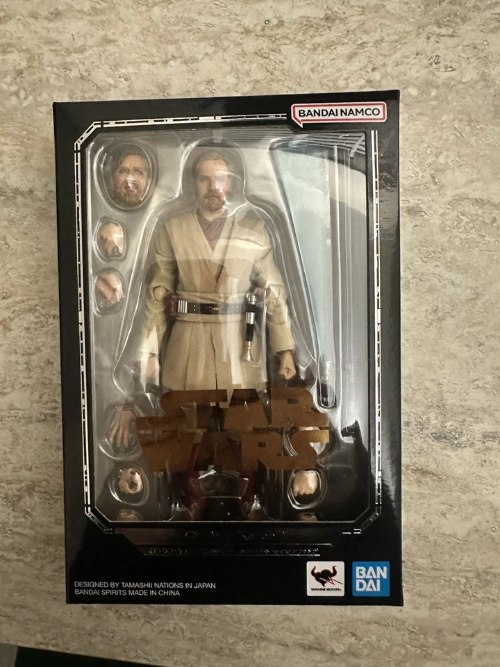 Bandai SH Figuarts Star Wars Revenge of The Sith Obi Wan Kenobi Classic Version - Image 1 of 4