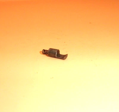 Pistola Crvena Zastava 7,65mm modelo 70 - Captura de carregador com mola - Imagem 1 de 3