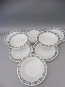 Pyrex Checkers set eight rimmed bowls - Picture 1 of 7