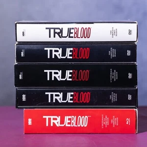 True Blood Seasons 1–5 DVD/Blu-ray Sets – Nearmint with Slipcovers - Picture 1 of 5