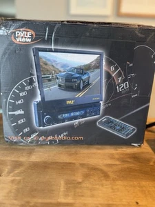 PYLE VIEW 7” SINGLE DIN EN TABLERO PANTALLA TÁCTIL MOTORIZADA TFT/LCD MONITOR CON CD MP3 - Imagen 1 de 6