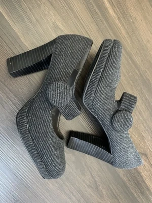 Zapatos de tacón Ann Marino Mary Jane gris oscuro aspecto texturizado plataforma 6,5 Foto 1 de 4