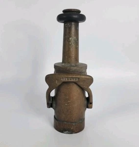 Boquilla de manguera contra incendios de latón macizo vintage de 1/2" diámetro liso para manguera de 1-3/4" o 2" - Imagen 1 de 9